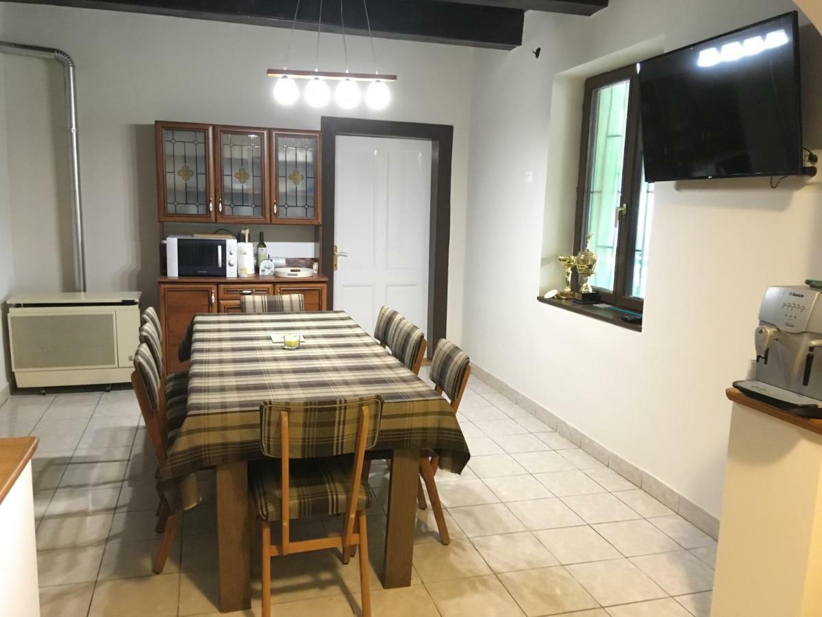 Vadaszhaz Hotel Egyhazasradoc Bagian luar foto