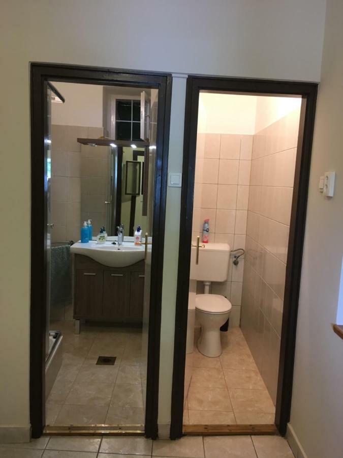 Vadaszhaz Hotel Egyhazasradoc Bagian luar foto